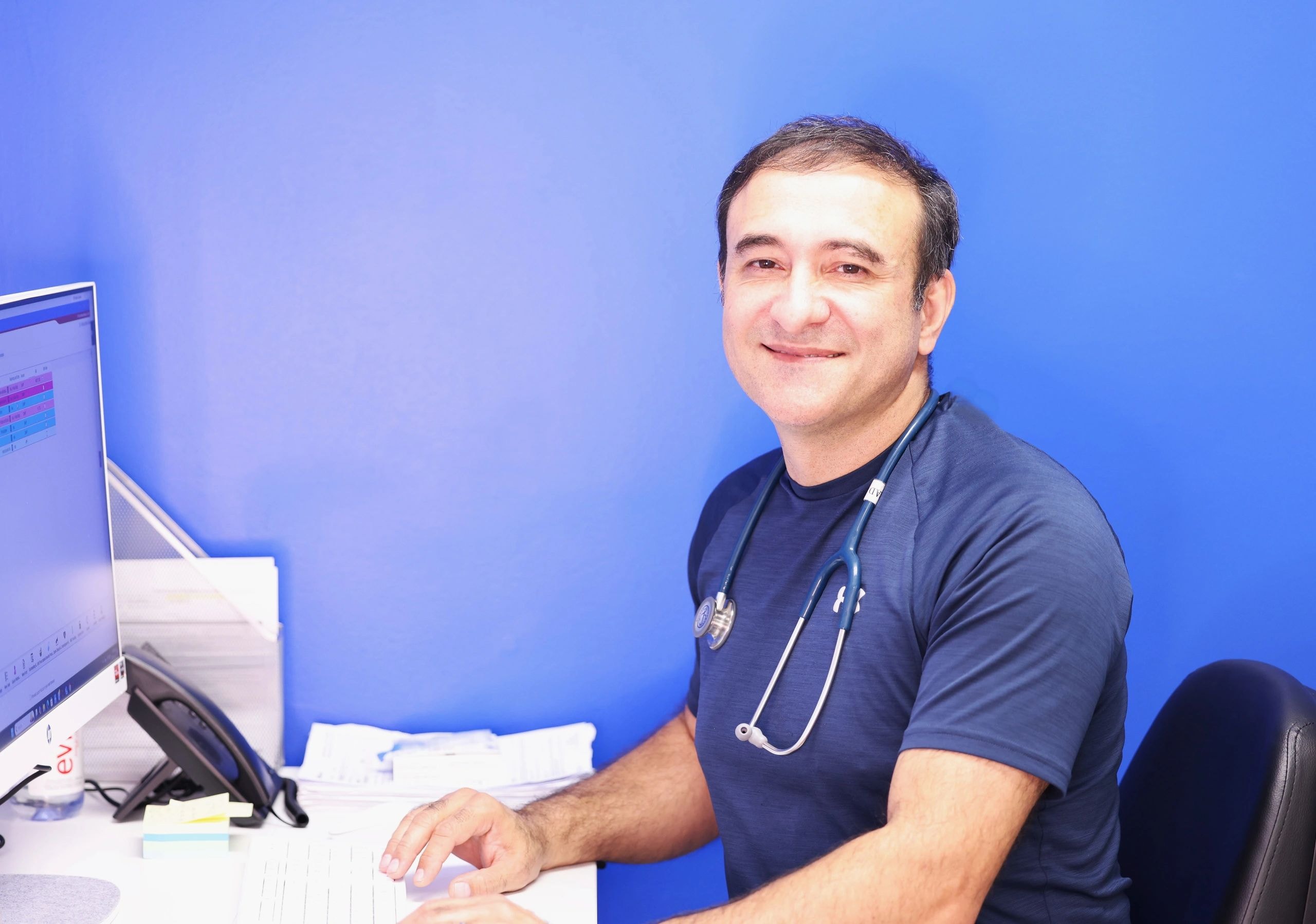 Dr. A. Nari Rad, Family Physician (CCFP)